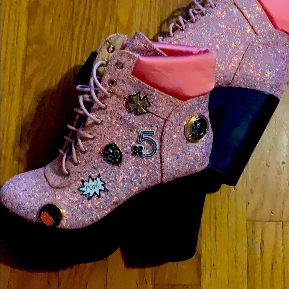 Women boots